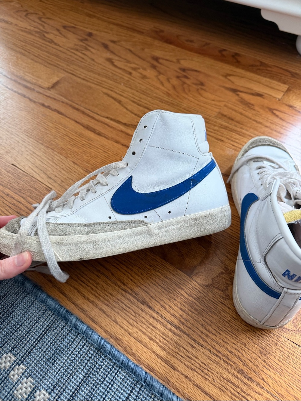 Women’s/mens White High-Top Sneakers with Blue Swoosh